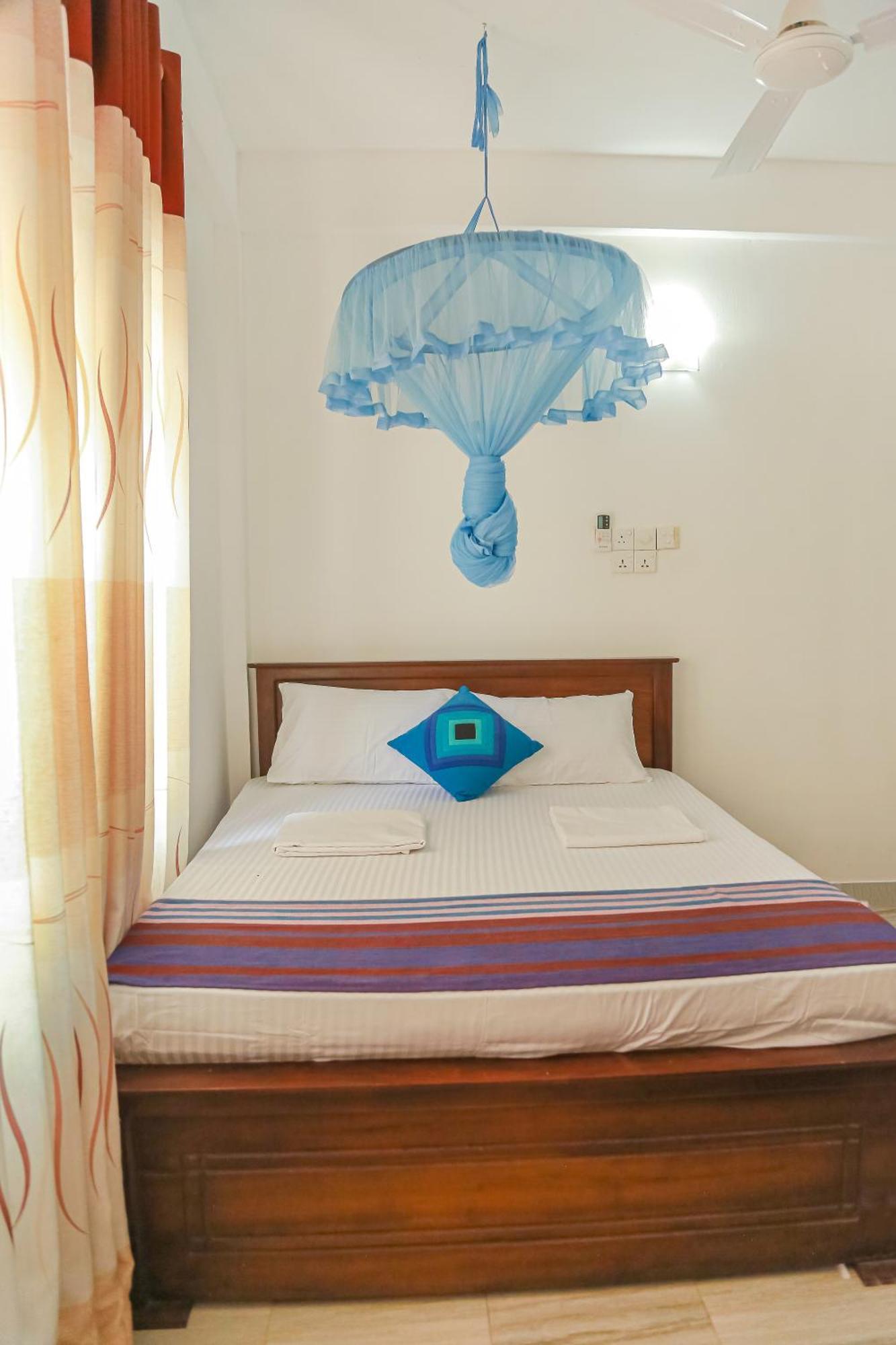 Lakeside Villa Anuradhápura Pokoj fotografie